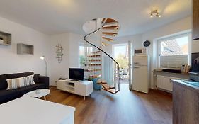 Ferienwohnung Gustav - Moderne Maisonette-Wohnung mit Terrasse